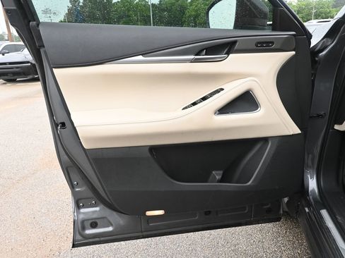 Used 2025 INFINITI QX60 Luxe w/ Vision Package FWD image 8