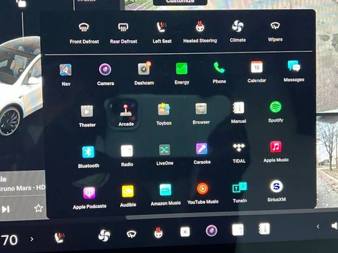 Used 2021 Tesla Model Y Performance image 18