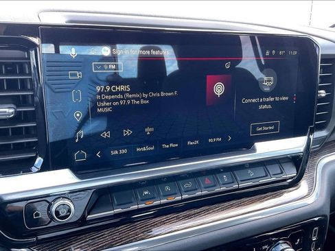 Used 2025 GMC Sierra 1500 Elevation image 26