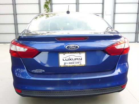 Used 2012 Ford Focus S image 9