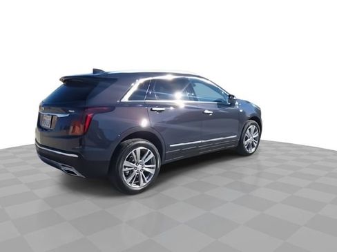 Certified 2025 Cadillac XT5 Premium Luxury image 8