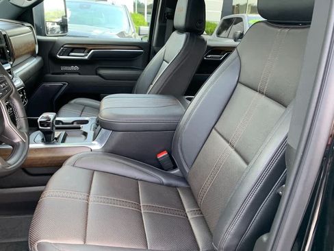 Used 2026 Chevrolet Silverado 1500 High Country w/ High Country Premium Package AWD/4WD image 17