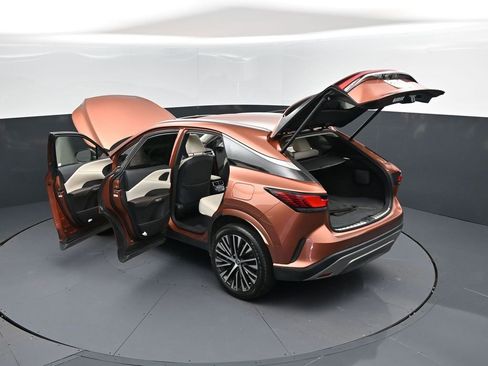 Used 2024 Lexus RX 350 Premium Plus w/ Convenience Package image 47