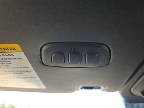 Used 2025 Ford Bronco Outer Banks w/ Sasquatch Package image 40