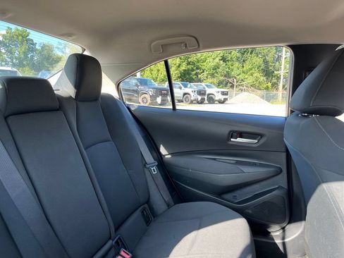 Used 2021 Toyota Corolla LE w/ Carpet Mat Package (TMS) FWD image 37