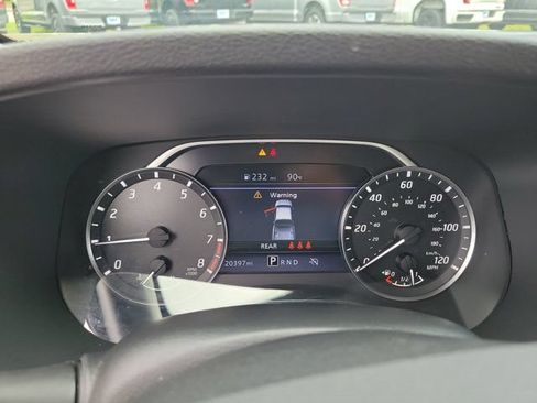 Used 2024 Nissan Frontier SV RWD image 15