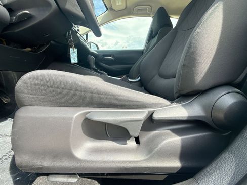 Used 2021 Toyota Corolla LE FWD image 14