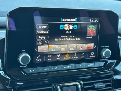 Used 2025 Nissan Pathfinder SV FWD image 20