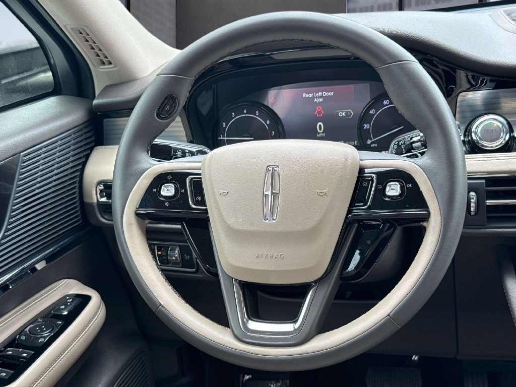 Used 2022 Lincoln Corsair FWD image 19