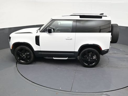 Used 2022 Land Rover Defender 90 AWD/4WD image 13