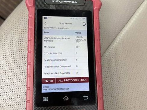 Used 2024 Chevrolet Silverado 1500 LTZ image 2