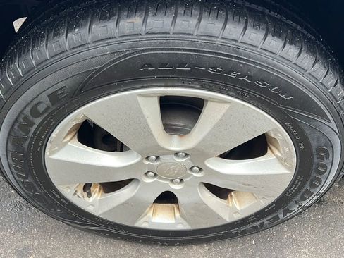 Used 2010 Subaru Outback 2.5i Limited image 17