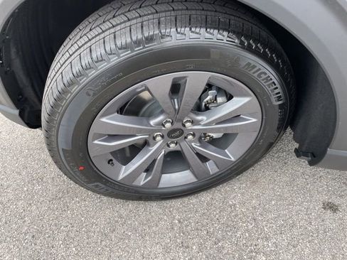 New 2026 Ford Explorer Active image 15