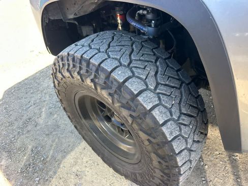 Used 2023 Toyota Tacoma TRD Off-Road AWD/4WD image 5