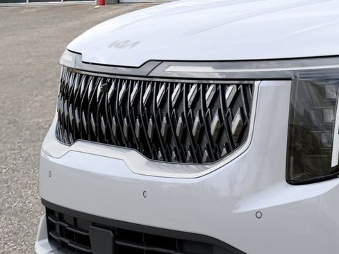 New 2026 Kia Carnival FWD image 12