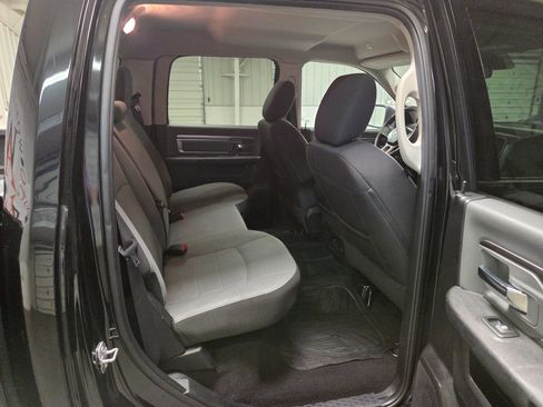 Used 2022 RAM 1500 Classic SLT RWD image 28