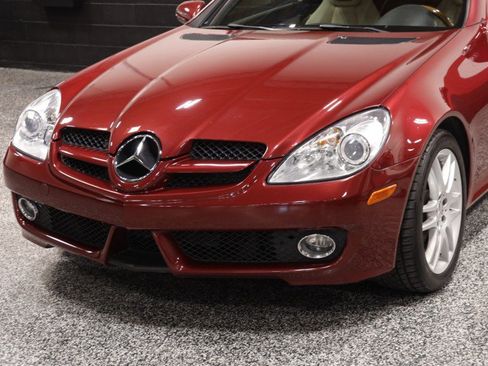 Used 2009 Mercedes-Benz SLK 300 image 13