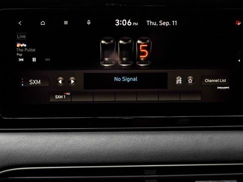 Used 2022 Hyundai Palisade SEL w/ Premium Package image 17