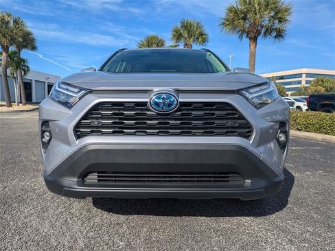 Used 2024 Toyota RAV4 XLE Premium image 9