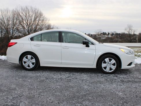 Used 2016 Subaru Legacy 2.5i image 3
