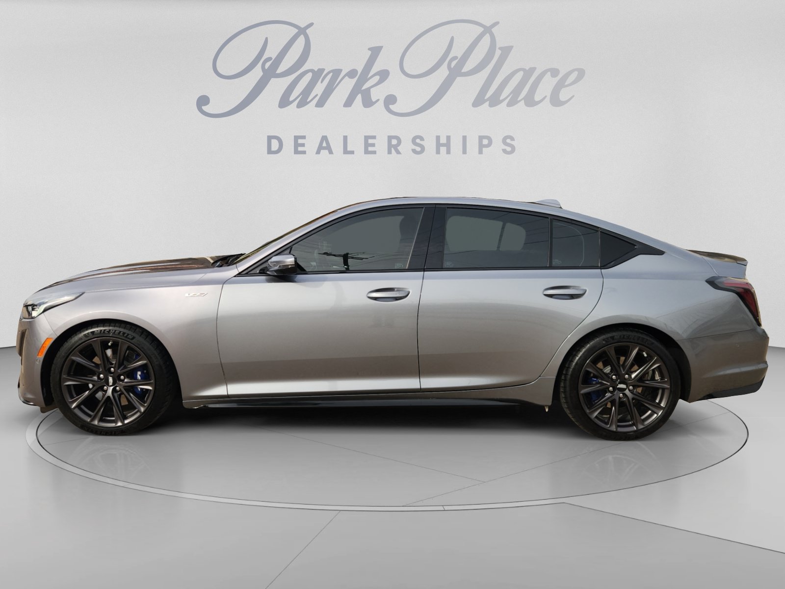Used 2021 Cadillac CT5 V w/ Premium Package RWD image 2