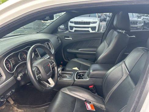 Used 2017 Dodge Charger SXT w/ AWD Plus Group image 10