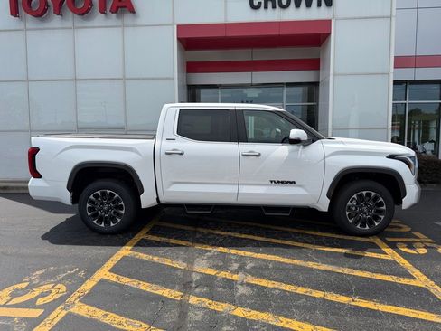 New 2026 Toyota Tundra Limited AWD/4WD image 4