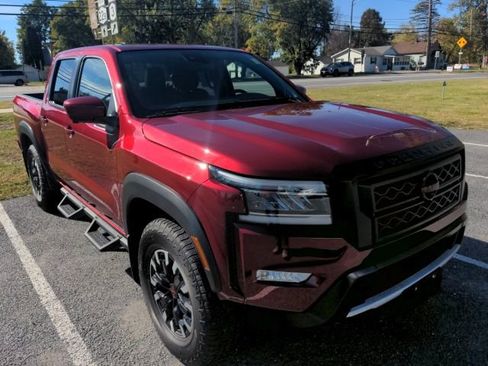 Certified 2023 Nissan Frontier PRO-4X w/ Pro Convenience Package image 3