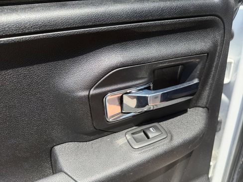 Used 2013 RAM 1500 Laramie w/ Convenience Group AWD/4WD image 31