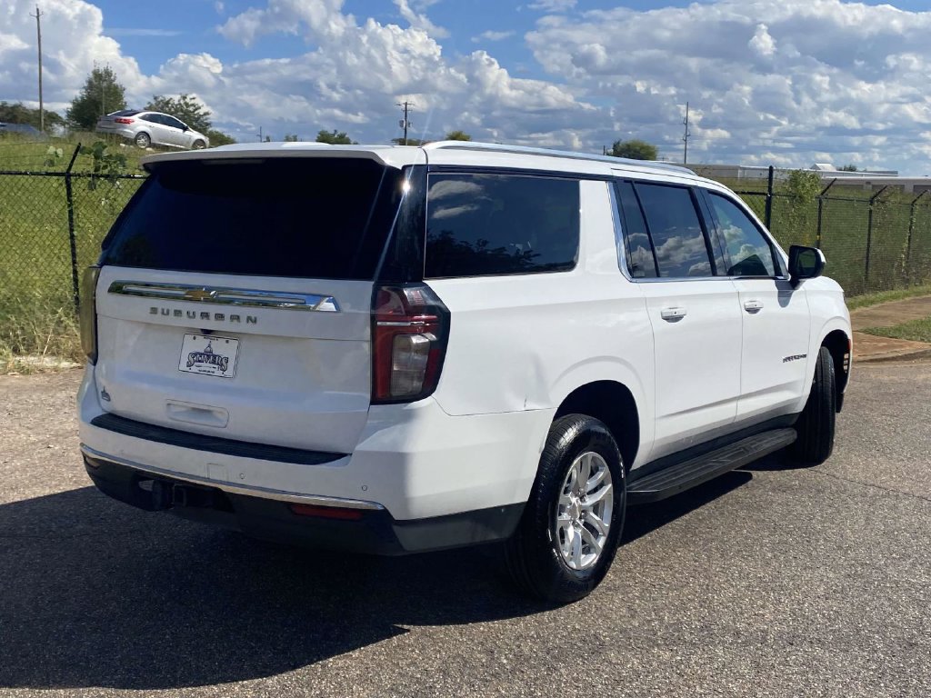Used 2021 Chevrolet Suburban LS w/ Driver Alert Package AWD/4WD image 9