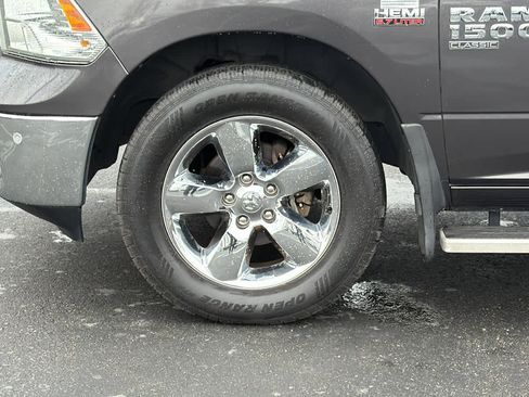 Used 2019 RAM 1500 Big Horn image 9