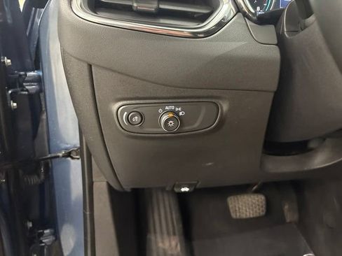Used 2024 Chevrolet Equinox LT w/ LPO, Floor Liner Package FWD image 23