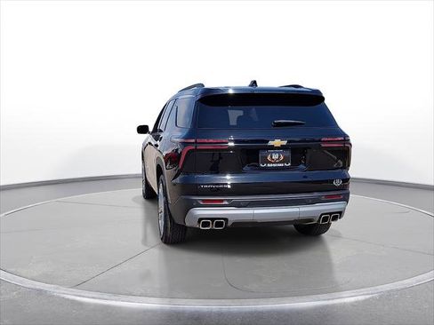 New 2025 Chevrolet Traverse LT w/ Enhanced Driving Package FWD image 7