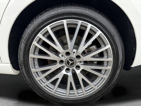 Used 2025 Mercedes-Benz CLA 250 4MATIC image 30