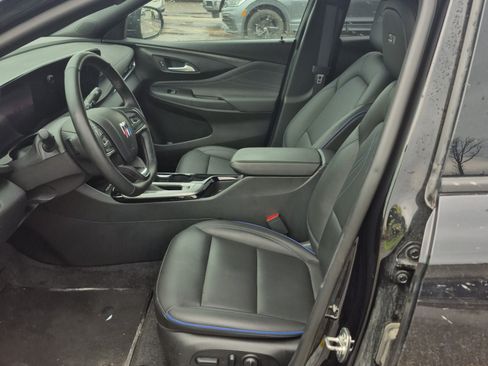 Used 2024 Buick Envista Sport Touring FWD image 9
