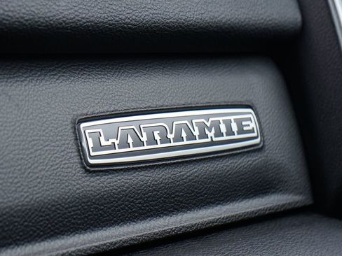Used 2024 RAM 1500 Laramie AWD/4WD image 37
