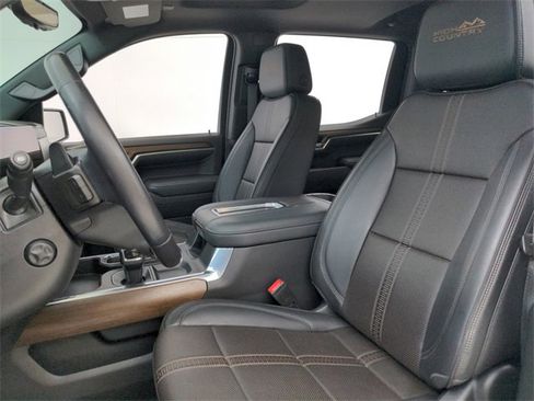 Used 2022 Chevrolet Silverado 1500 High Country w/ Technology Package image 26