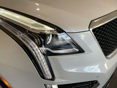New 2026 Cadillac XT5 Sportv w/ LPO, Floor Liner Package AWD/4WD image 11
