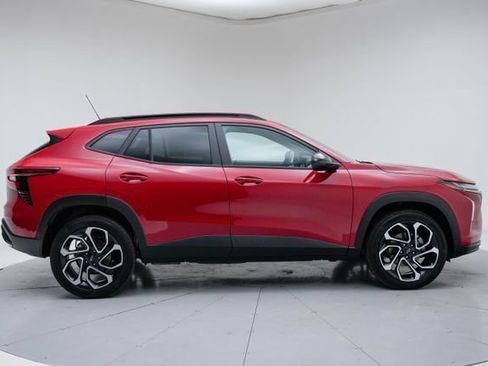 New 2026 Chevrolet Trax RS w/ Driver Confidence Package FWD image 9