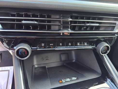 New 2026 Chevrolet Traverse LT image 15