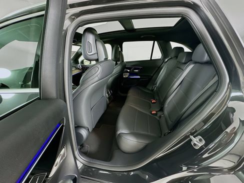 New 2026 Mercedes-Benz GLC 300 image 27