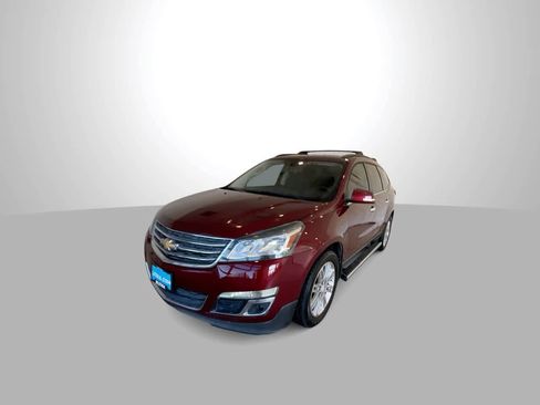 Used 2015 Chevrolet Traverse LT w/ Style and Technology Package image 4