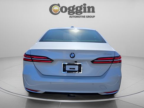 New 2026 BMW 530i w/ M Sport Package RWD image 5