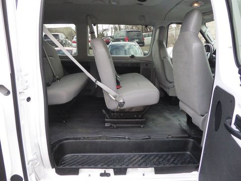 Used 2012 Ford E-350 and Econoline 350 XL image 16