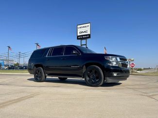 Used 2018 Chevrolet Suburban LT video 1