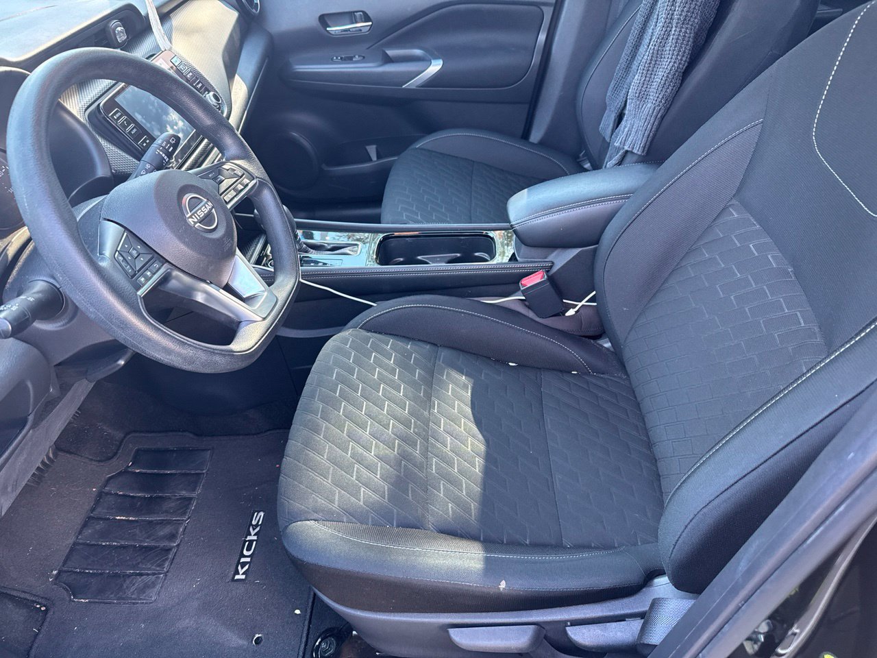 Used 2023 Nissan Kicks SV FWD image 5