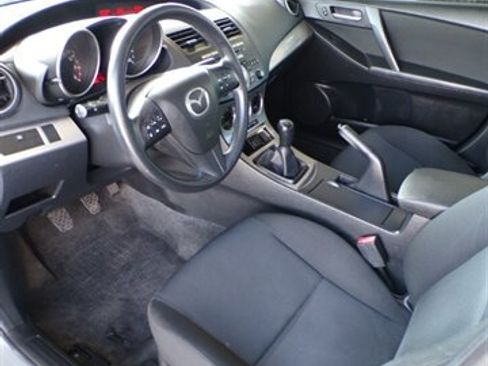 Used 2011 MAZDA MAZDA3 i Touring FWD image 13