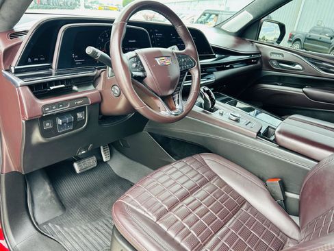 Used 2023 Cadillac Escalade V AWD/4WD image 21
