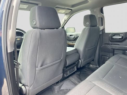 Used 2020 Chevrolet Silverado 1500 LT w/ LT Value Package AWD/4WD image 19