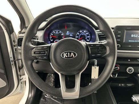 Used 2018 Kia Rio S FWD image 7